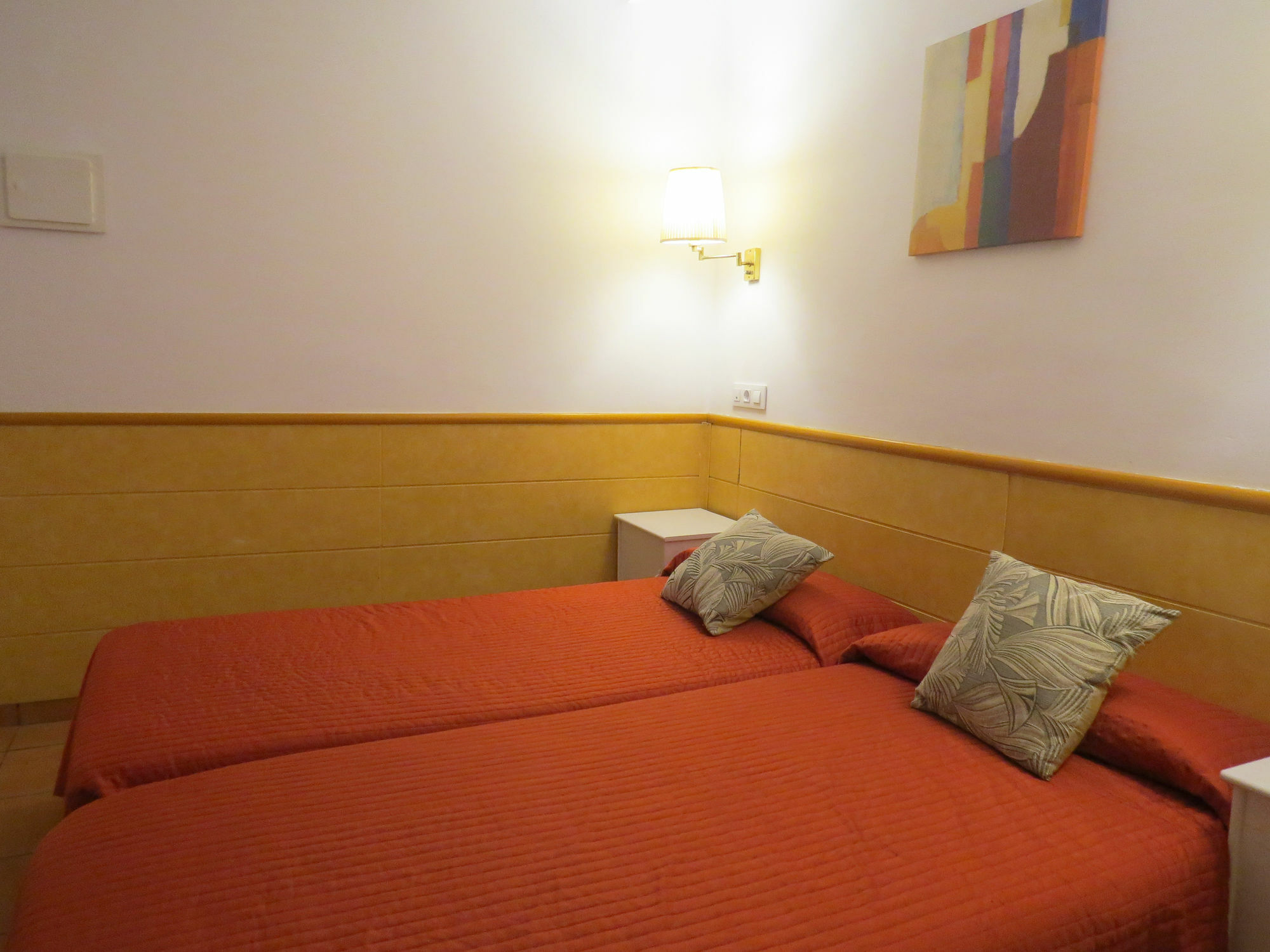 Barcelona City Rooms ภายนอก รูปภาพ